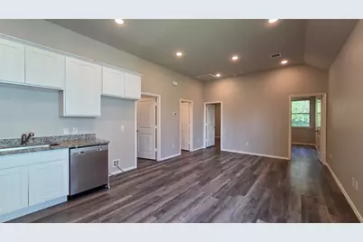 233 Ridgeside, Montgomery, TX 77316 - Photo 5