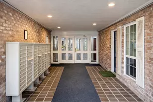 361 N Post Oak Ln, Houston, TX 77024 - Photo 5