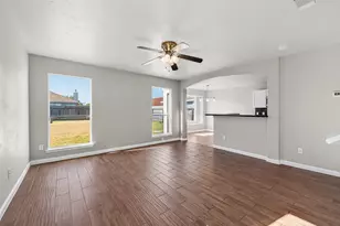 14142 Bishop Bend Ln, Houston, TX 77047 - Photo 7