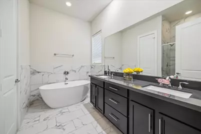 3902 Tulane Oak Drive, Houston, TX 77018 - Photo 13
