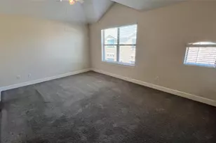 2710 Hullsmith Dr, Houston, TX 77063 - Photo 39