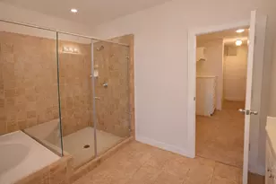 2710 Hullsmith Dr, Houston, TX 77063 - Photo 15