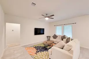 6523 Fiddlewood Thicket Ln, Katy, TX 77449 - Photo 5