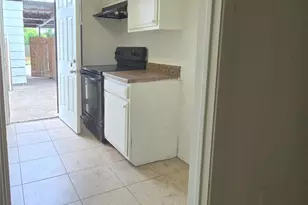 7063 Chasewood Dr, Houston, TX 77489 - Photo 9