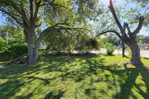 2330 Cedar Dr, La Marque, TX 77568 - Photo 23