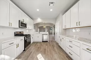 3923 Oak Plank Rd, Fresno, TX 77545 - Photo 11