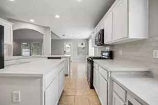 21515 Old Hannover Dr, Spring, TX 77388 - Photo 13