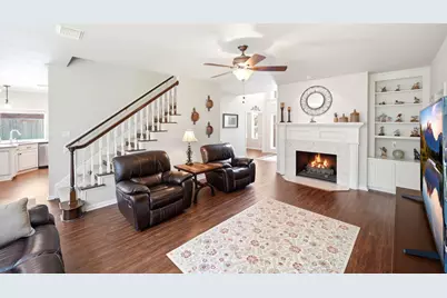 1014 Pinewood Lane, Seabrook, TX 77586 - Photo 9