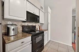 2277 S Kirkwood Rd, Houston, TX 77077 - Photo 17