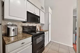 2277 S Kirkwood Rd, Houston, TX 77077 - Photo 17