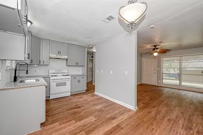 5707 Lakefield Drive, Houston, TX 77033 - Photo 5