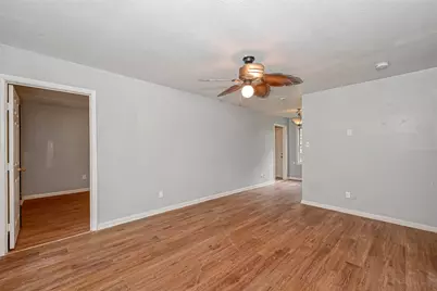 5707 Lakefield Drive, Houston, TX 77033 - Photo 3