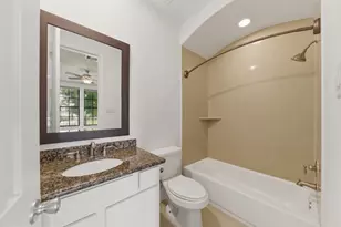 2702 Cortlandt St, Houston, TX 77008 - Photo 7