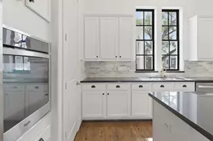 2702 Cortlandt St, Houston, TX 77008 - Photo 17