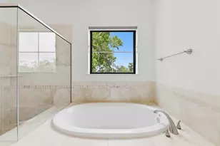 2702 Cortlandt St, Houston, TX 77008 - Photo 37