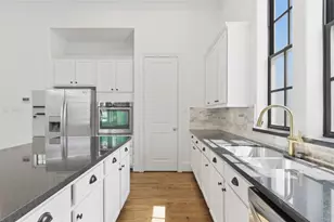 2702 Cortlandt St, Houston, TX 77008 - Photo 19