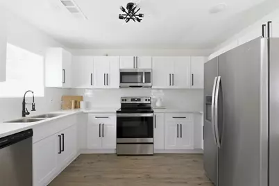 6211 Dumfries Drive, Houston, TX 77096 - Photo 17
