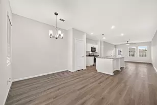 7127 Kason Fls Ct, Houston, TX 77049 - Photo 5