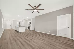 7127 Kason Fls Ct, Houston, TX 77049 - Photo 7