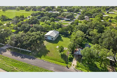 506 Pear Street, Edna, TX 77957 - Photo 25