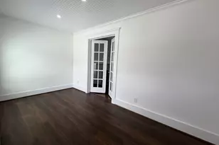 1968 W McKinney St, Houston, TX 77019 - Photo 5