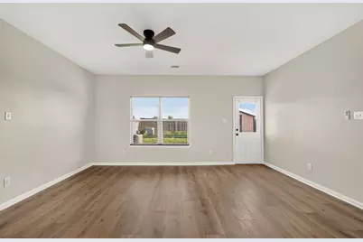 1835 Garnet Breeze Drive, Rosharon, TX 77583 - Photo 15