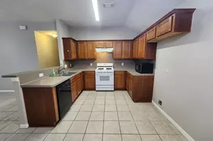 24315 Hard Wood Dr, Houston, TX 77336 - Photo 9