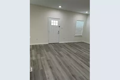 10906 Southview Street, Houston, TX 77047 - Photo 9