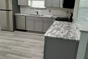 10906 Southview St, Houston, TX 77047 - Photo 5