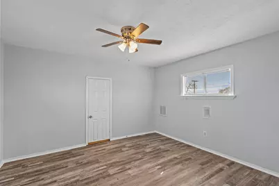 228 Orange Street, La Marque, TX 77568 - Photo 15