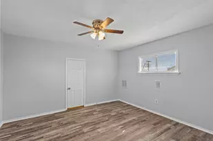 228 Orange St, La Marque, TX 77568 - Photo 15