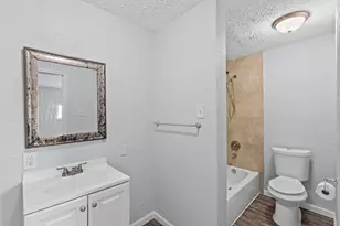 228 Orange St, La Marque, TX 77568 - Photo 7