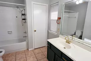 4711 Stonebridge St, Baytown, TX 77521 - Photo 9