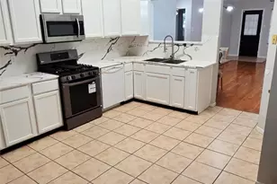 4711 Stonebridge St, Baytown, TX 77521 - Photo 5