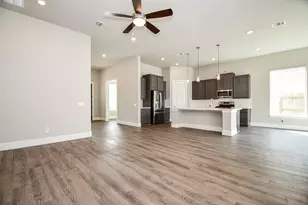 28926 Harbor Springs Ct, Fulshear, TX 77441 - Photo 17