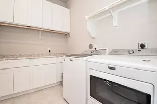 28926 Harbor Springs Ct, Fulshear, TX 77441 - Photo 5