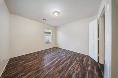 5015 Bridgecrossing Court, Spring, TX 77379 - Photo 15