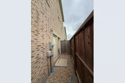 8705 Bryam Street #502, Houston, TX 77061 - Photo 17