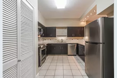 15 Greenway Plaza #5C, Houston, TX 77046 - Photo 3