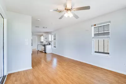 1307 S Live Oak Street, Rockport, TX 78382 - Photo 11