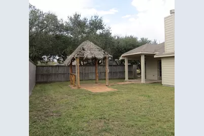 3802 Elderberry Drive, Dickinson, TX 77539 - Photo 7