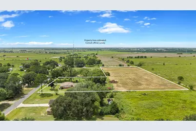 215 Lakeview Lane, El Campo, TX 77437 - Photo 7