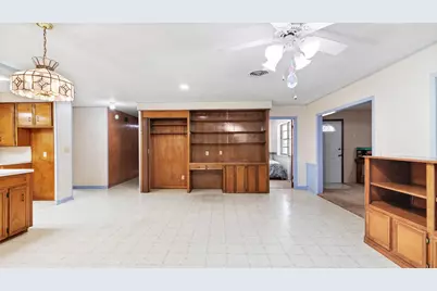 215 Lakeview Lane, El Campo, TX 77437 - Photo 13