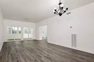 175 April Point Dr N, Conroe, TX 77356 - Photo 7
