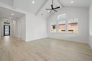 15723 Hoptree Hts Ln, Conroe, TX 77302 - Photo 9