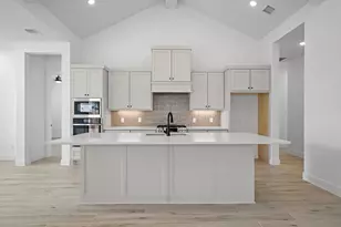 15723 Hoptree Hts Ln, Conroe, TX 77302 - Photo 3