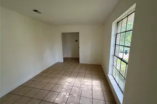 12818 Segrest Dr, Houston, TX 77047 - Photo 15