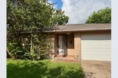 12818 Segrest Drive, Houston, TX 77047 - Photo 19