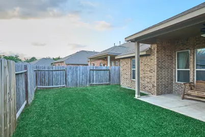 655 Oak Circle Drive E, Conroe, TX 77301 - Photo 43