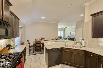 655 Oak Circle Drive E, Conroe, TX 77301 - Photo 15